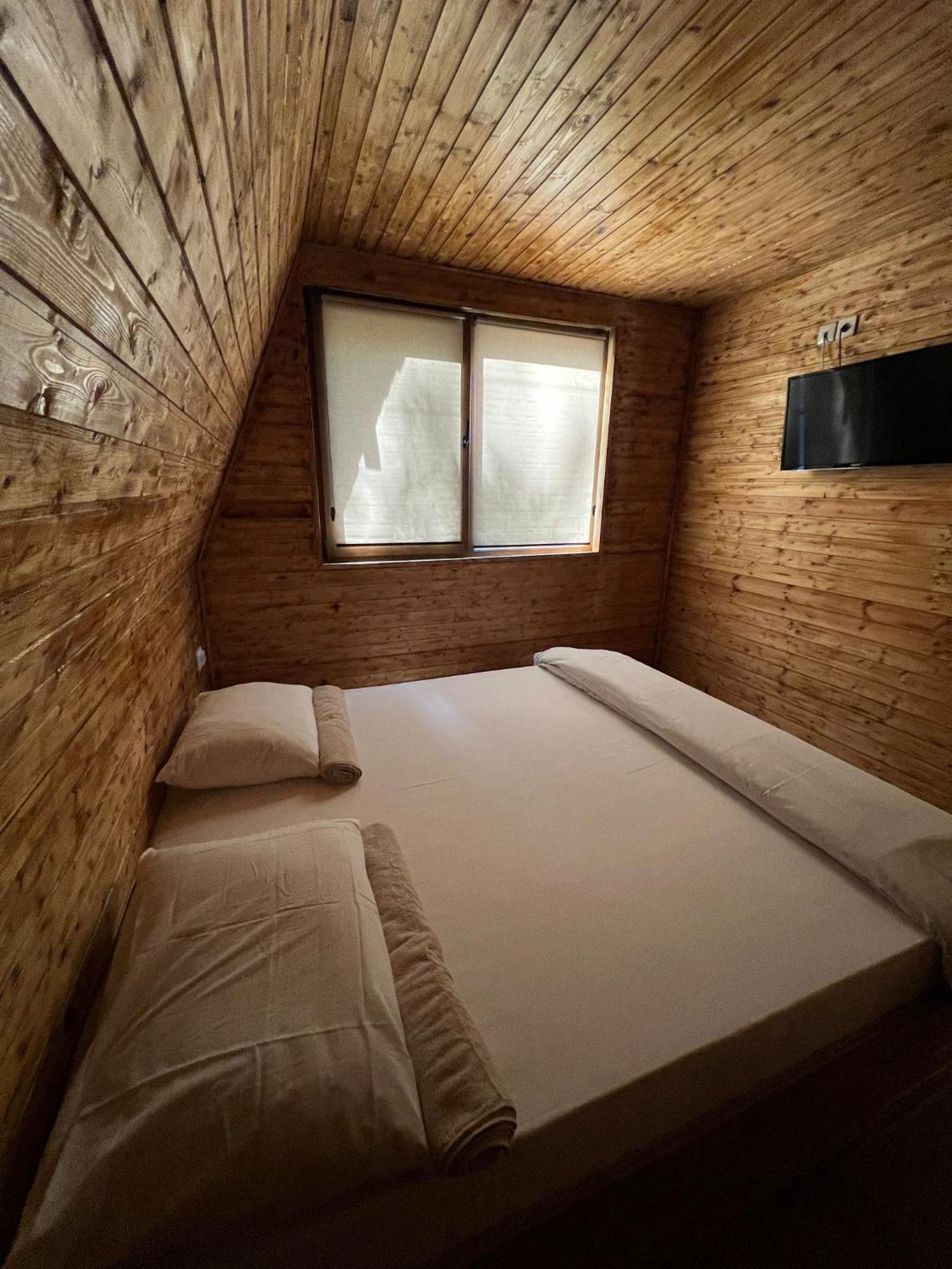 Hotel Popas Momaia Curtea de Argeş Zewnętrze zdjęcie